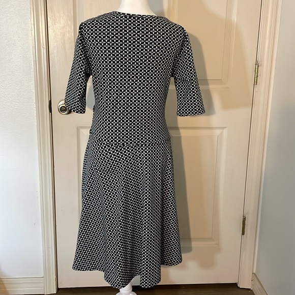 IZOD Black & White Cotton Blend Dress Size M - Picture 5 of 8